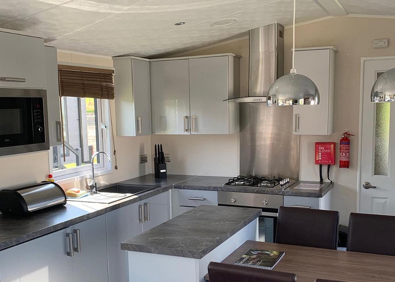 Ocean Heights Holiday Park New Quay  Εξωτερικό φωτογραφία